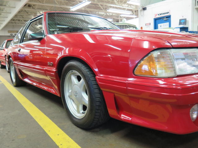 1993 Ford Mustang GT Hatchback 2-Door - photo 12
