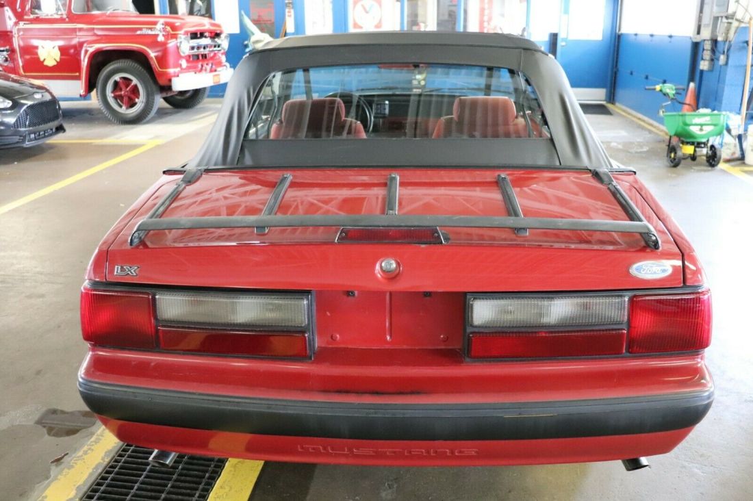 1987 Ford Mustang - photo 13