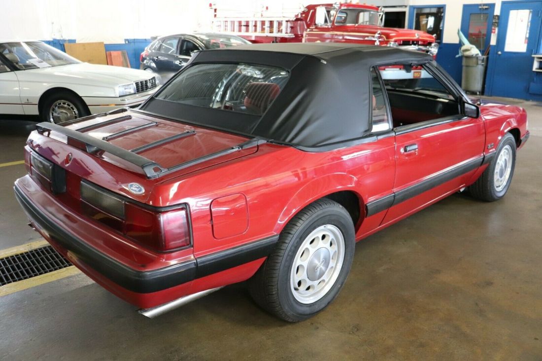 1987 Ford Mustang - photo 8