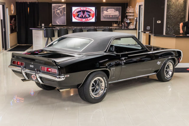 1969 Chevrolet Camaro - photo 12