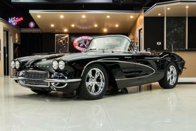 Frame Off Build! GM ZZ 383ci Crate V8 w/ EFI, TKO 5-Speed Manual, 4W Disc, A/C 1961 Chevrolet Corvette Convertible Pro Touring