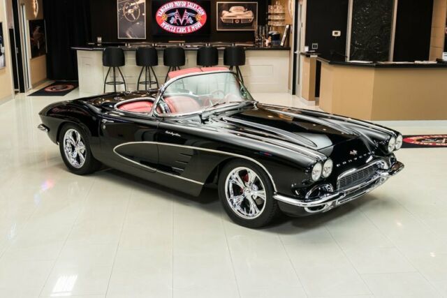 1961 Chevrolet Corvette Convertible Pro Touring - photo 11