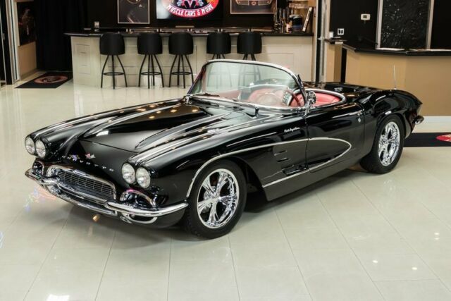 1961 Chevrolet Corvette Convertible Pro Touring - photo 5