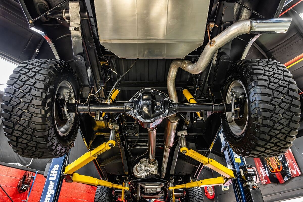 1979 Ford F-350 XLT 4X4 Pickup Restomod - photo 5