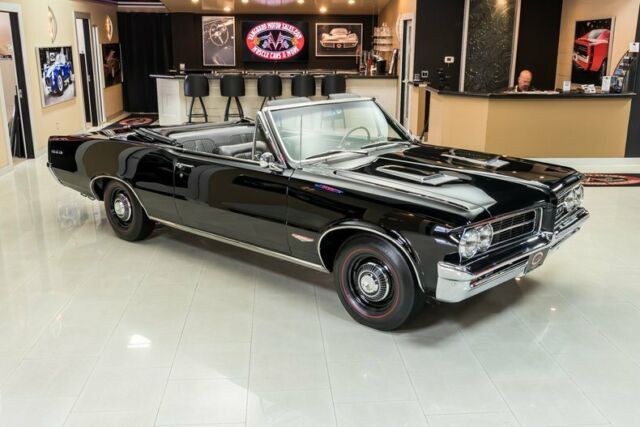 1964 Pontiac GTO Convertible - photo 11