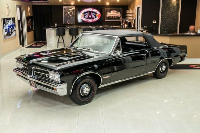 1964 Pontiac GTO Convertible - photo 7