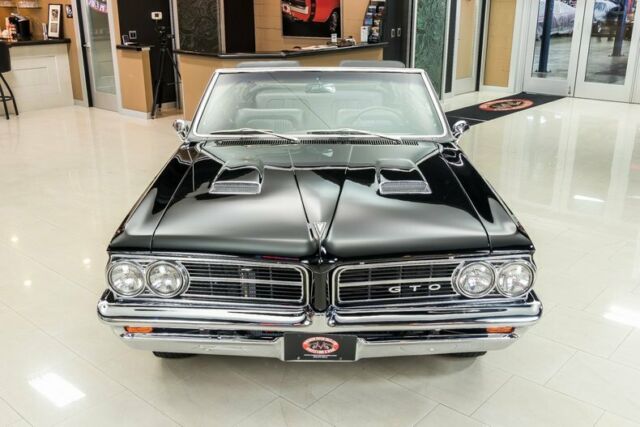 1964 Pontiac GTO Convertible - photo 9