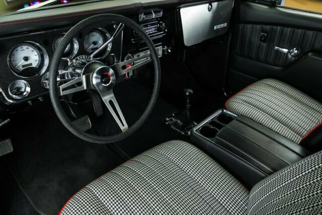 1971 GMC Jimmy 4X4 Restomod - photo 2