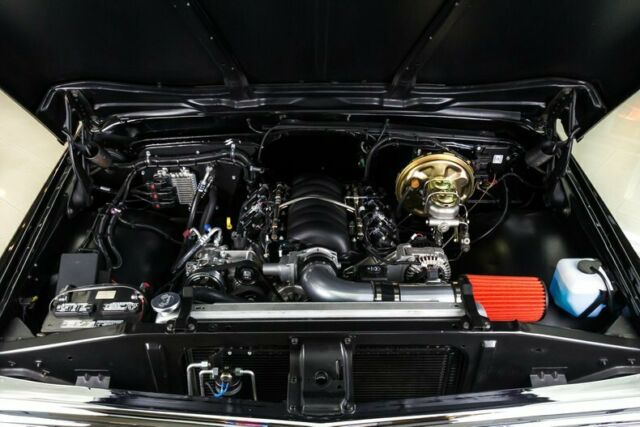 1971 GMC Jimmy 4X4 Restomod - photo 3