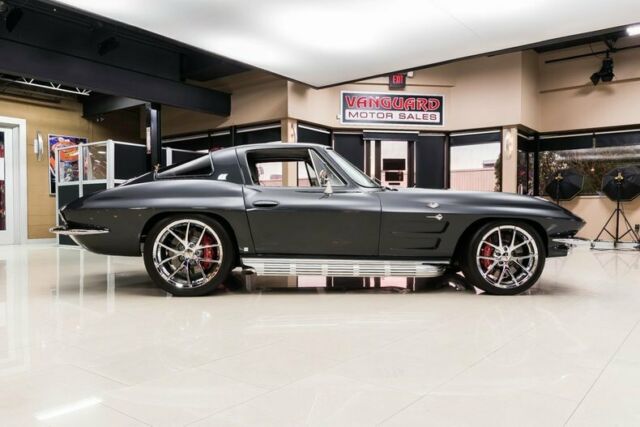 1964 Chevrolet Corvette Stingray Restomod - photo 10
