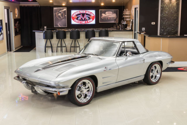 1963 Chevrolet Corvette Convertible Restomod - photo 10