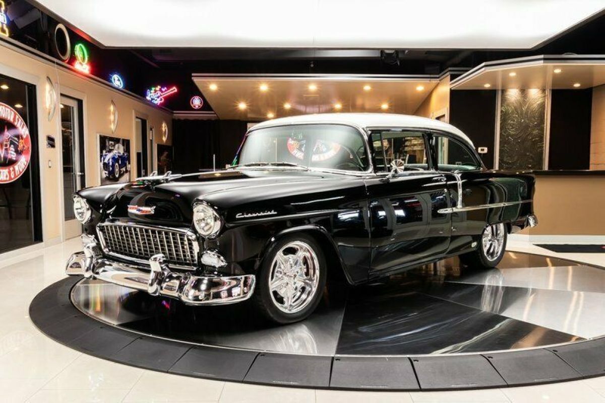 Frame Off, Nut & Bolt Build! LS1 V8, 4L60E Automatic, Wilwood Disc, PS, PB, A/C 1955 Chevrolet Bel Air/150/210 Restomod