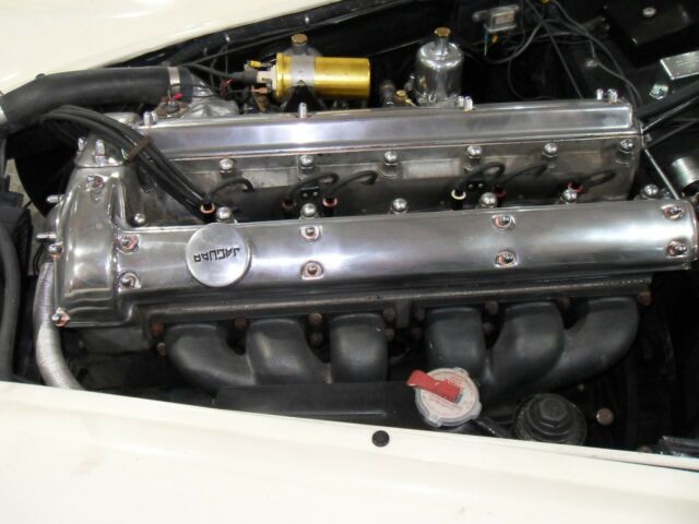 1955 Jaguar XK 140 Roadster - photo 9