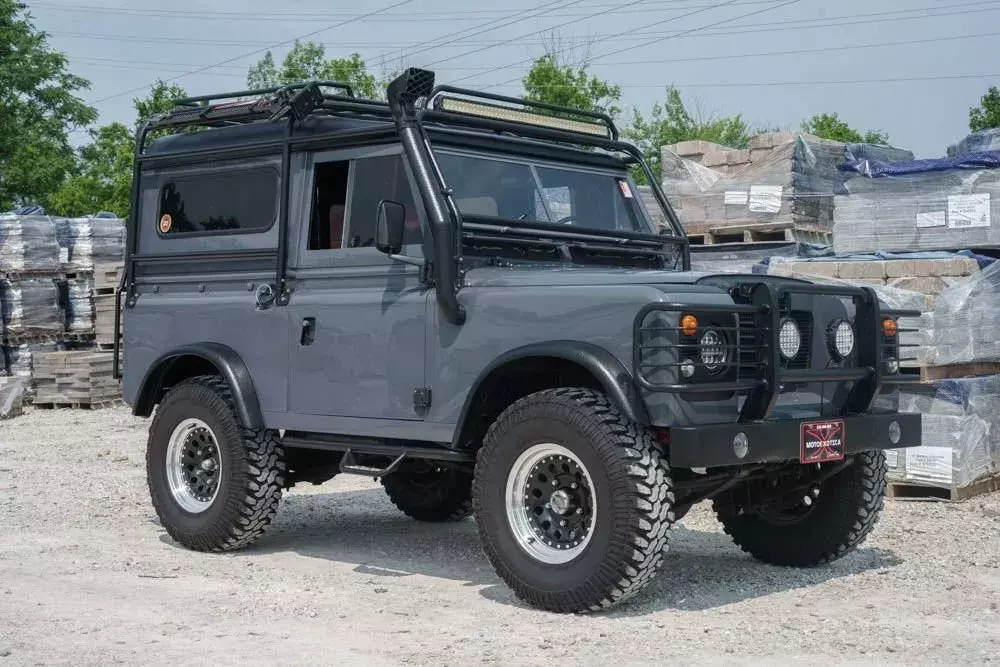 Frame-off Restoration and Customization - Check Out the Interior!! 1973 Land Rover Defender Custom 4x4 SUV