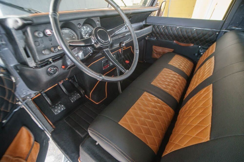 1973 Land Rover Defender Custom 4x4 SUV - photo 12