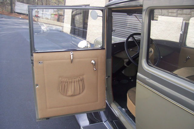 1930 Ford Model A Tudor Show Winner - photo 11