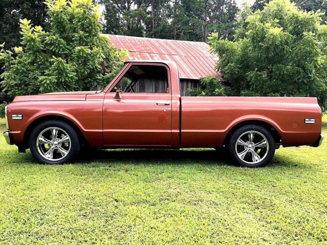 Frame Off Restored! 1972 C10 327CI, 700R4 trans, A/C, PS, PB, Disc & More! 1972 Chevrolet C-10