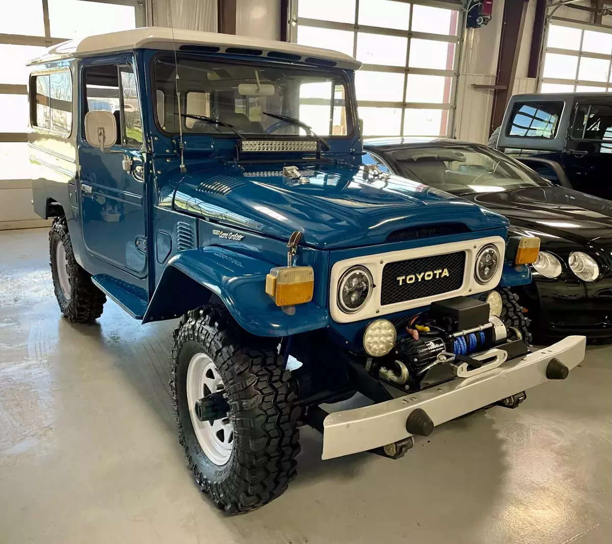 FRAME OFF RESTORED 1982 FJ-43 LAND CRUISER 4X4. CALL 636-795-0772 1982 Toyota FJ Cruiser