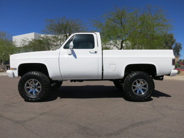 1984 Chevrolet C-10 K10 4X4 Custom Deluxe - photo 3