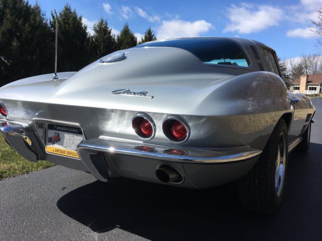 1964 Chevrolet Corvette - photo 2