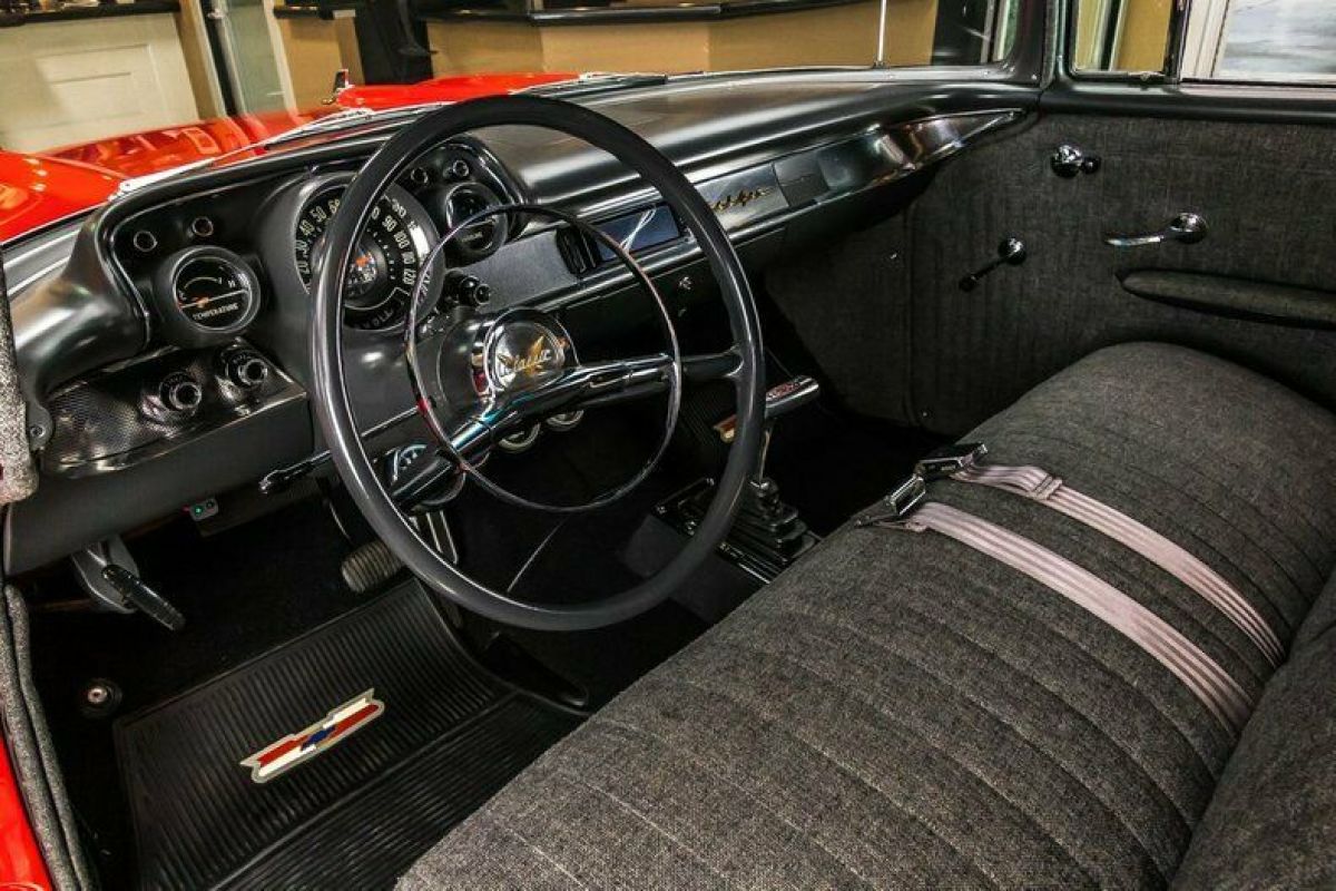 1957 Chevrolet Bel Air/150/210 Restomod - photo 2