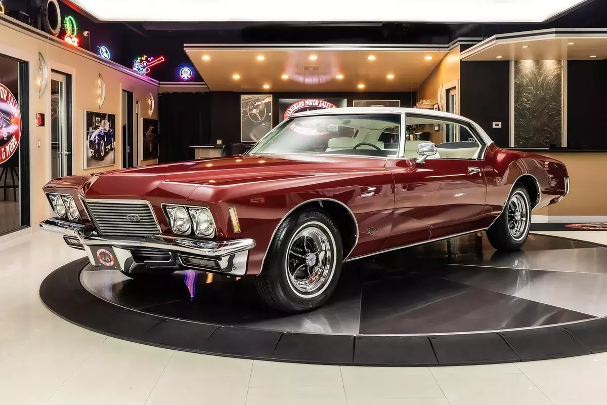 Frame Off Restored, Boat Tail! Buick 455ci V8, Automatic, Disc, PS, PB, A/C 1971 Buick Riviera