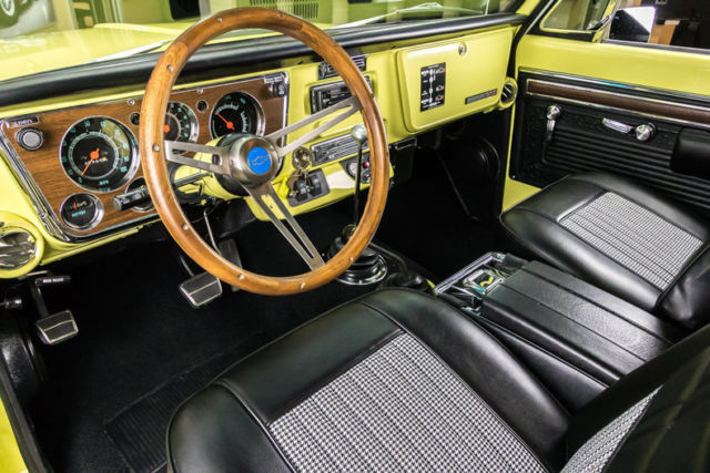1970 Chevrolet C/K Pickup 1500 CST 4X4 Pickup - photo 2