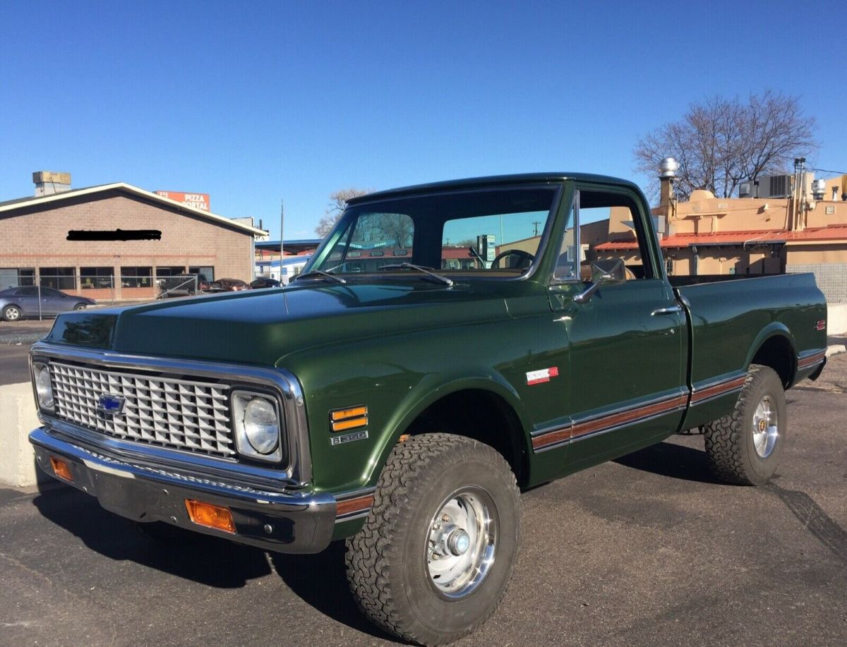 Frame off restored factory short bed 4X4 1971 Chevrolet C-10 Cheyenne Super
