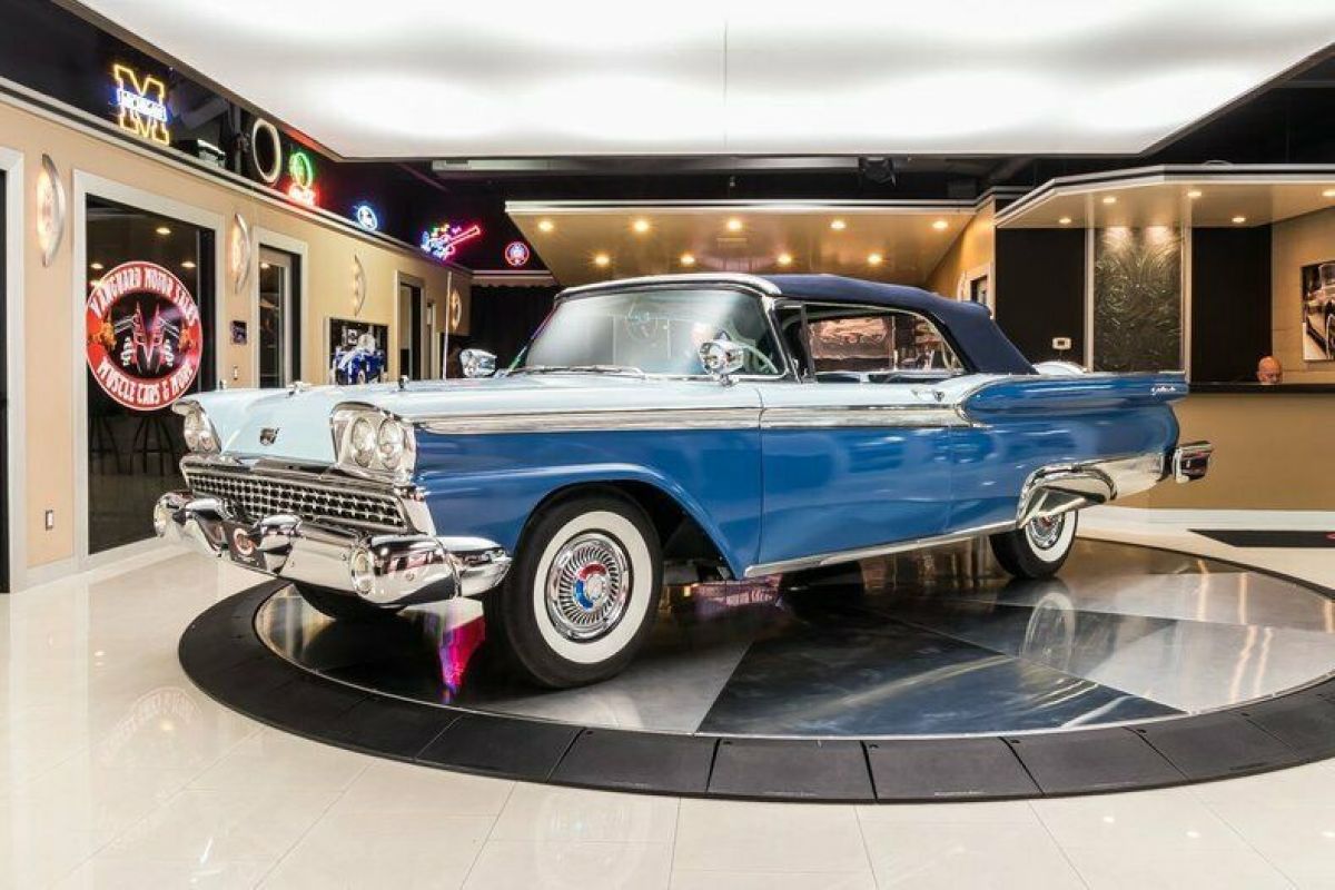 1959 Ford Galaxie Convertible - photo 2
