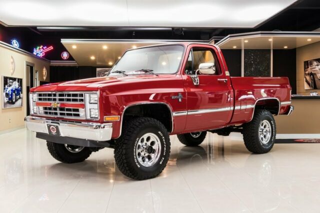 1987 Chevrolet Silverado 1500 4x4 Pickup