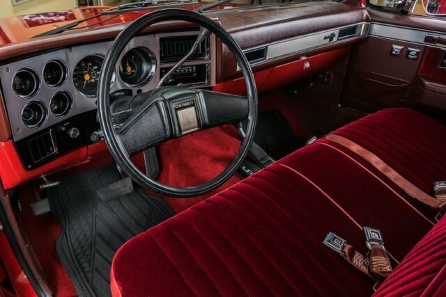 1987 Chevrolet Silverado 1500 4x4 Pickup - photo 2