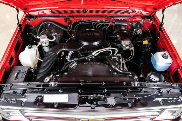 1987 Chevrolet Silverado 1500 4x4 Pickup - photo 3