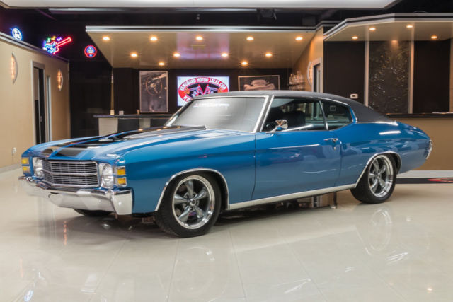 Frame Off Restored! GM 350ci V8, 700R4 Automatic, 12 Bolt, PS, PB, Factory A/C! 1971 Chevrolet Chevelle