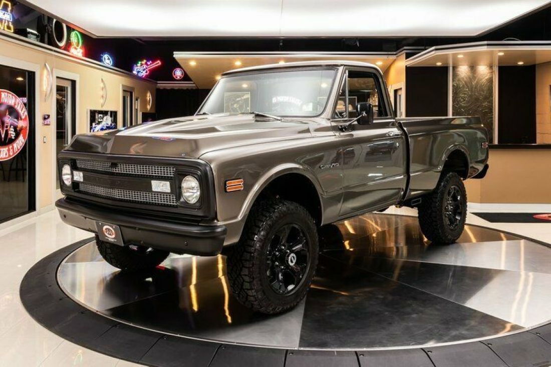 Frame Off Restored K-10! 5.3L LS V8 w/ EFI, 4-Speed Auto, 4WD, A/C, PS, PB, Disc 1969 Chevrolet K-10