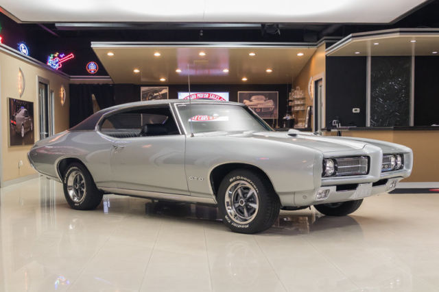 1969 Pontiac GTO - photo 8