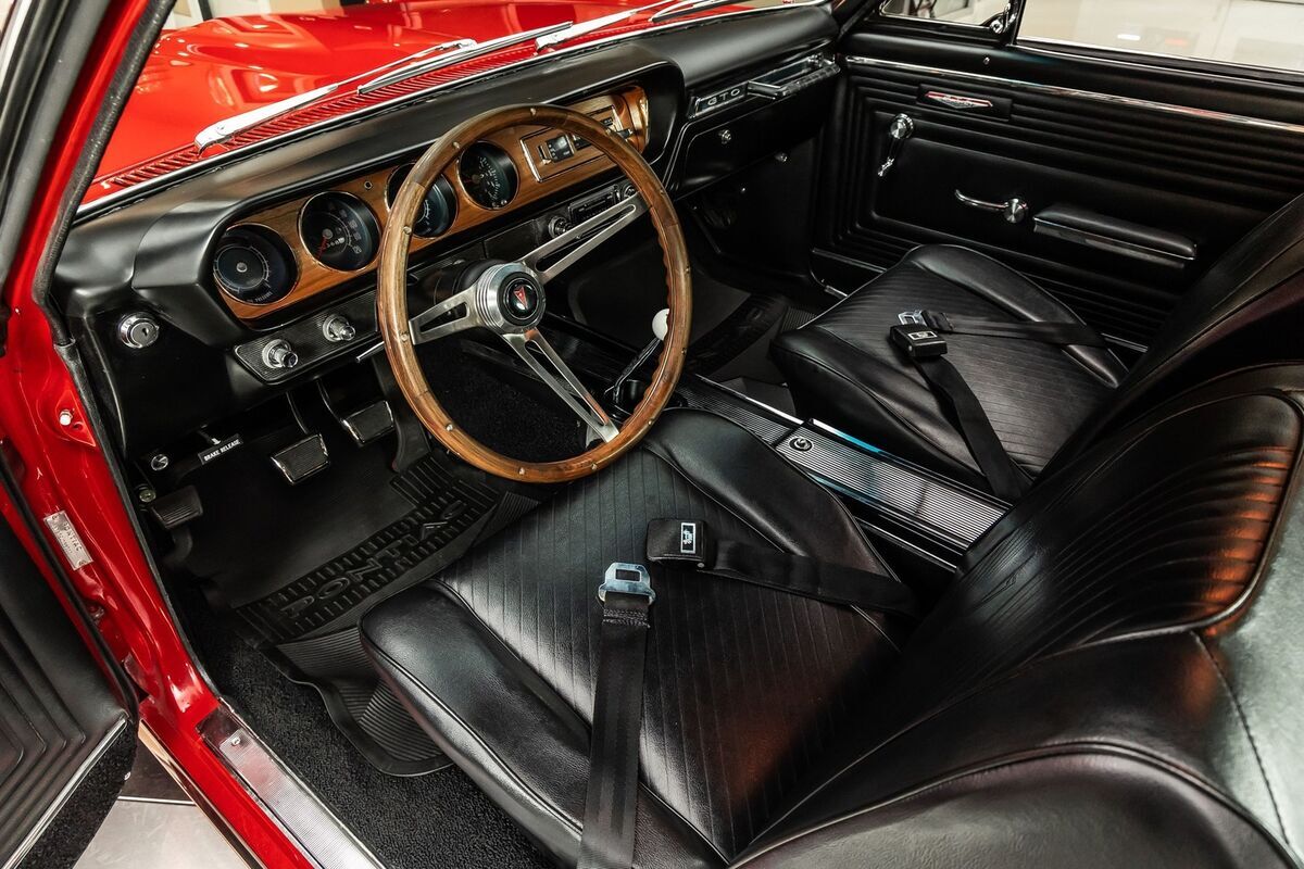 1965 Pontiac GTO - photo 2