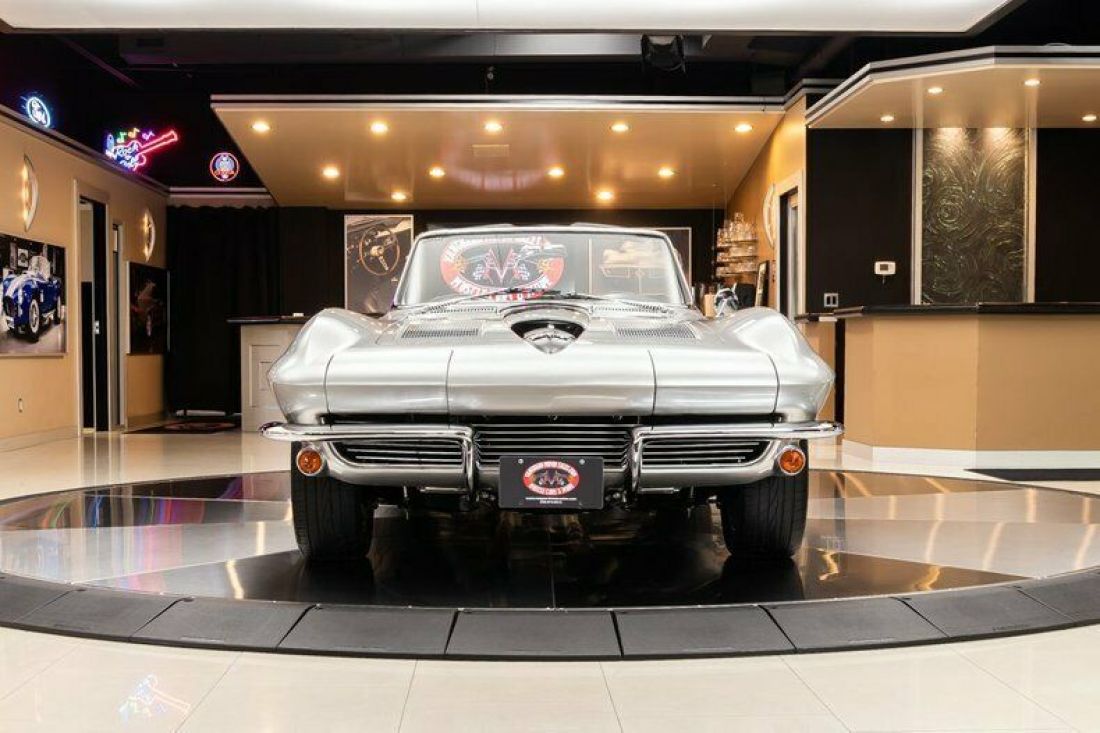 1963 Chevrolet Corvette Convertible Restomod - photo 10