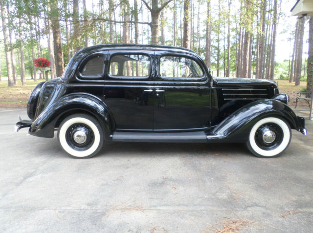 1936 Ford 4-Door sedan - photo 2