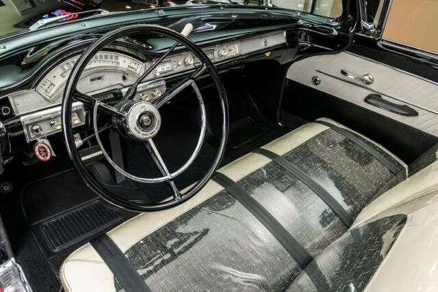1958 Ford Fairlane Skyliner Retractable - photo 2