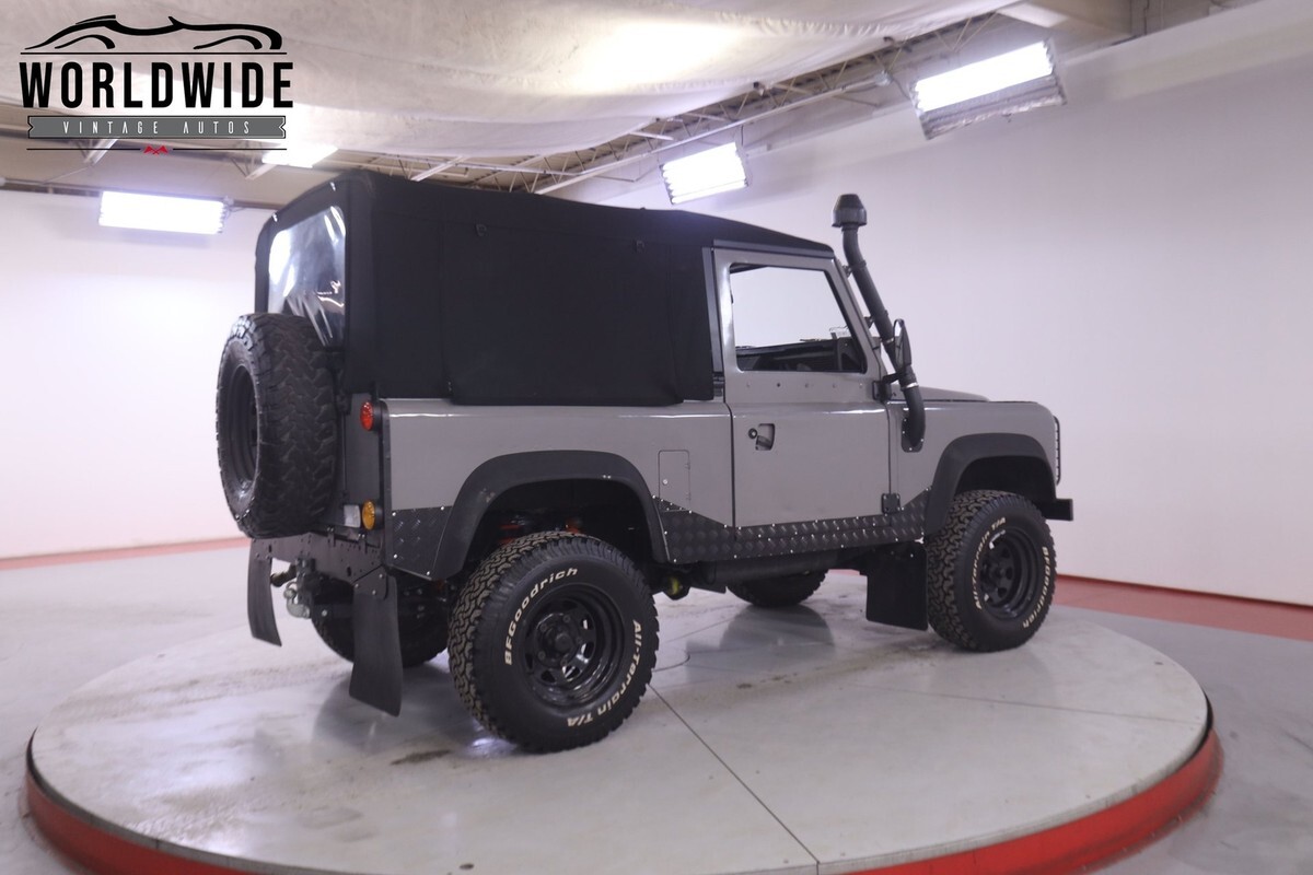 1984 Land Rover Defender 90 - photo 10