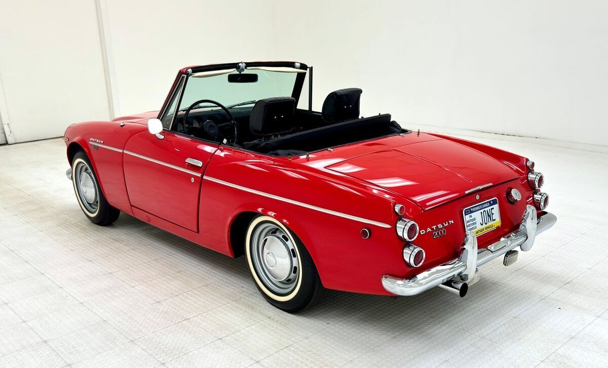 1968 Datsun 2000 Roadster - photo 6