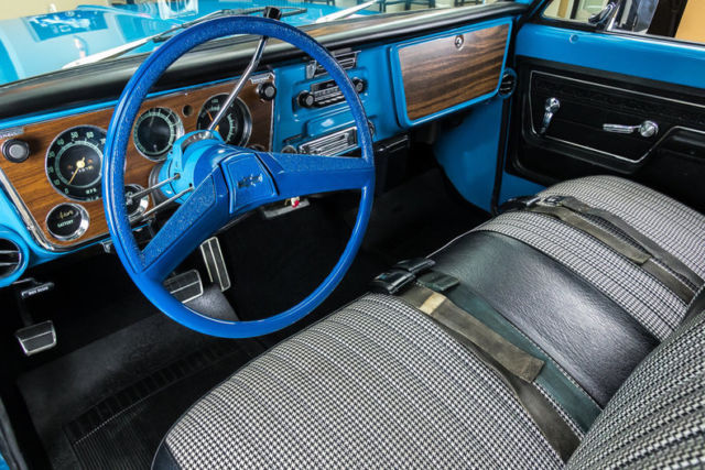 1972 Chevrolet C10 - photo 2