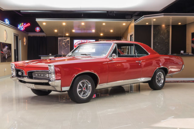 Frame Off, Rotisserie Restored! Pontiac 389ci V8, TH400 Automatic, PS, PB, A/C 1967 Pontiac GTO
