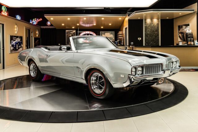 1969 Oldsmobile Cutlass Convertible - photo 12