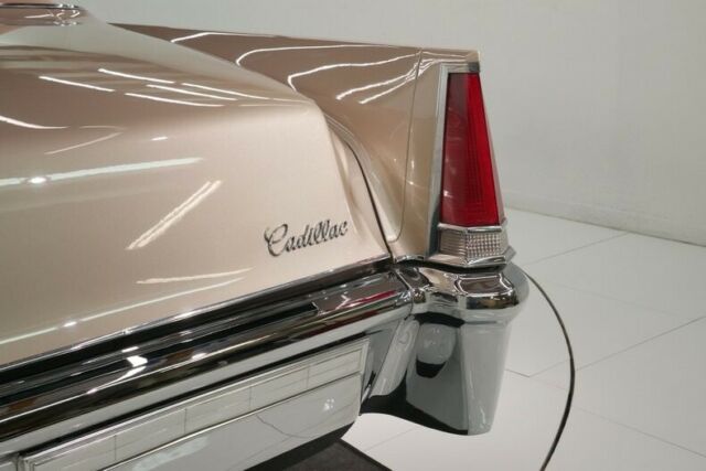 1969 Cadillac DeVille -- - photo 9