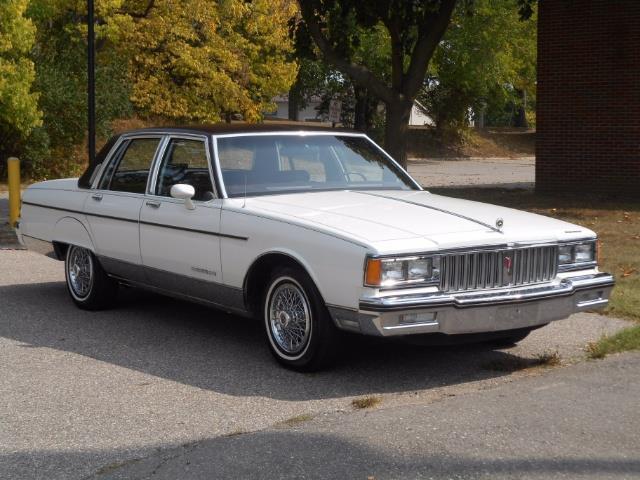 FREE SHIPPING! 1986 PONTIAC PARISIENNE 41K MILES ZERO RUST 1 OWNER 1986 Pontiac Bonneville PARISIENNE BROUGHAM