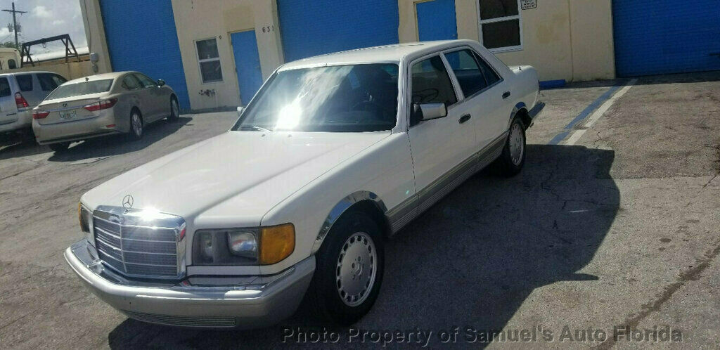 FREE SHIPPING 98,000 MILES FLORIDA CAR GARAGEKEPT NONSMOKER DIESEL 300SD TURBO 1983 Mercedes-Benz 300-Series SD