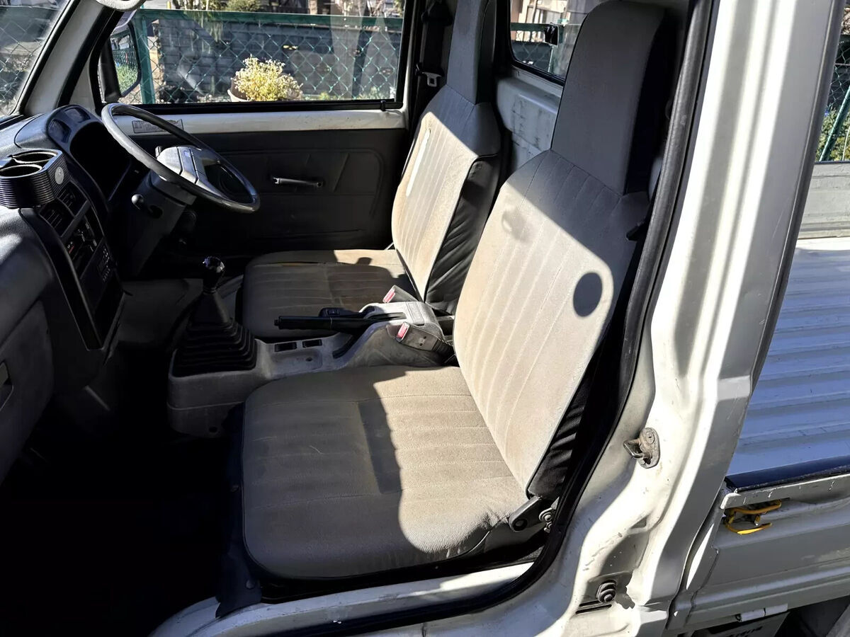 1992 Mitsubishi Minicab - photo 12
