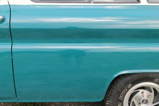 1961 Chevrolet Suburban -- - photo 13