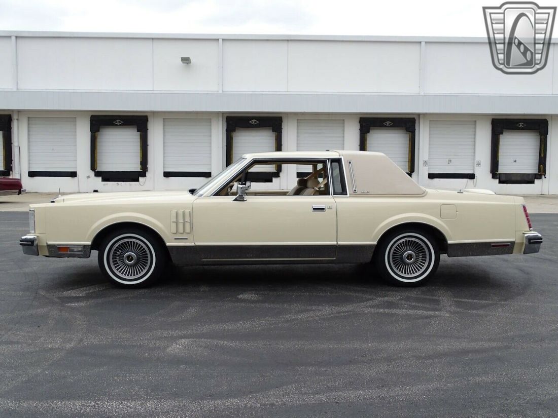 1983 Lincoln Continental Mark VI - photo 10